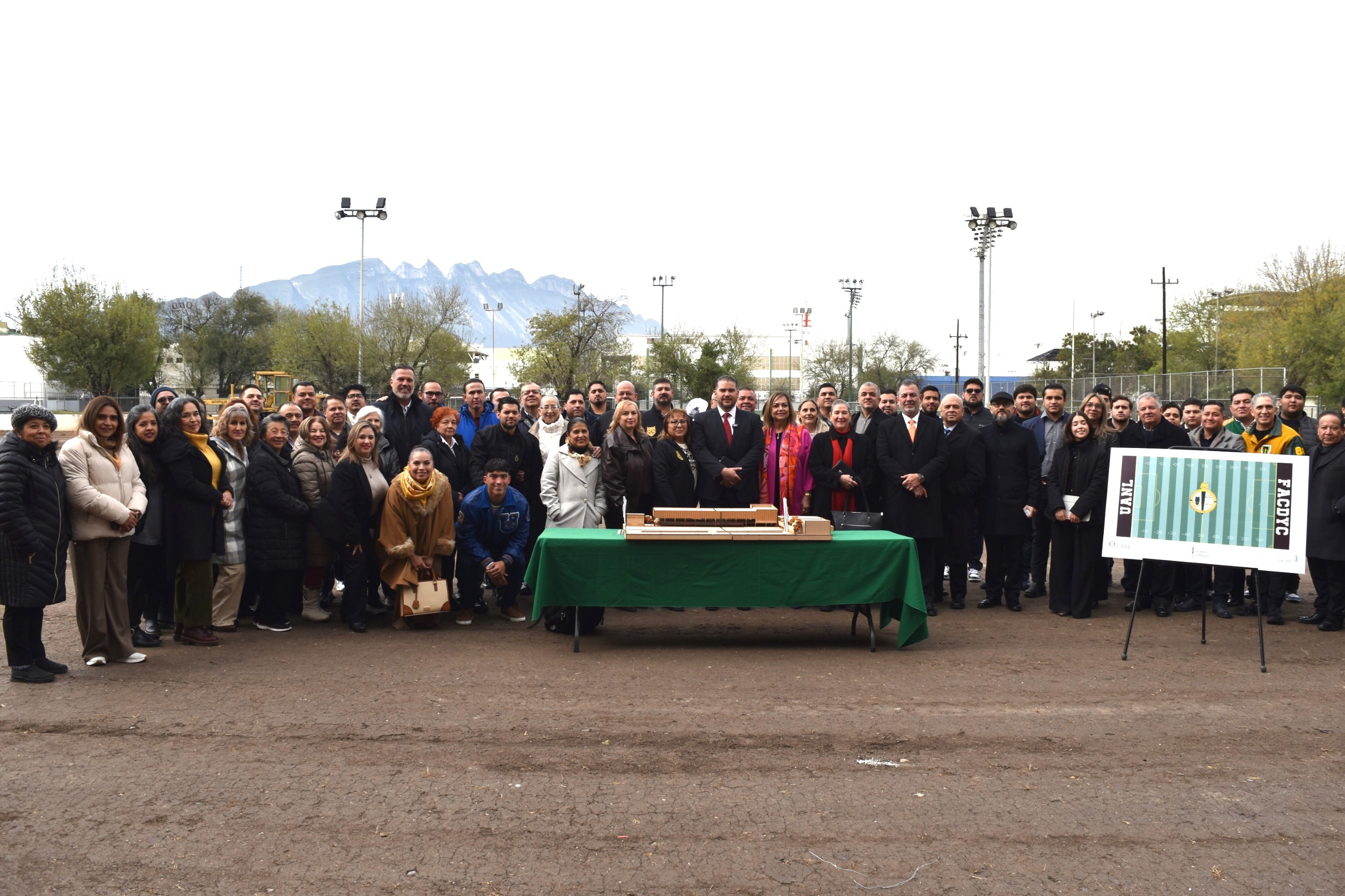 Inicia FACDyC remodelación del campo Raúl García Rosales y fortalece su infraestructura deportiva