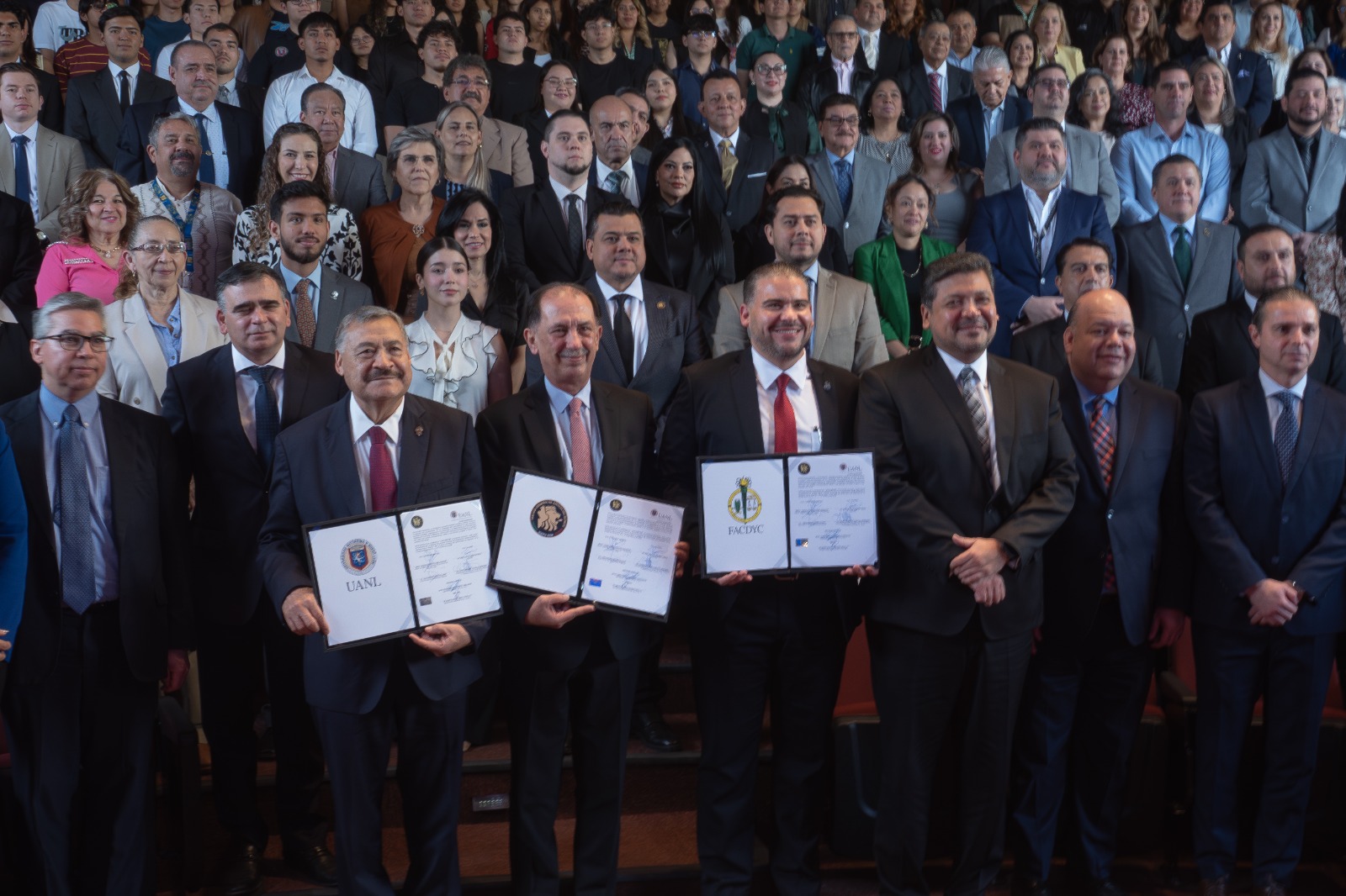 Vinculación estratégica: FACDyC UANL y FGJNL refuerzan la formación de futuros profesionistas