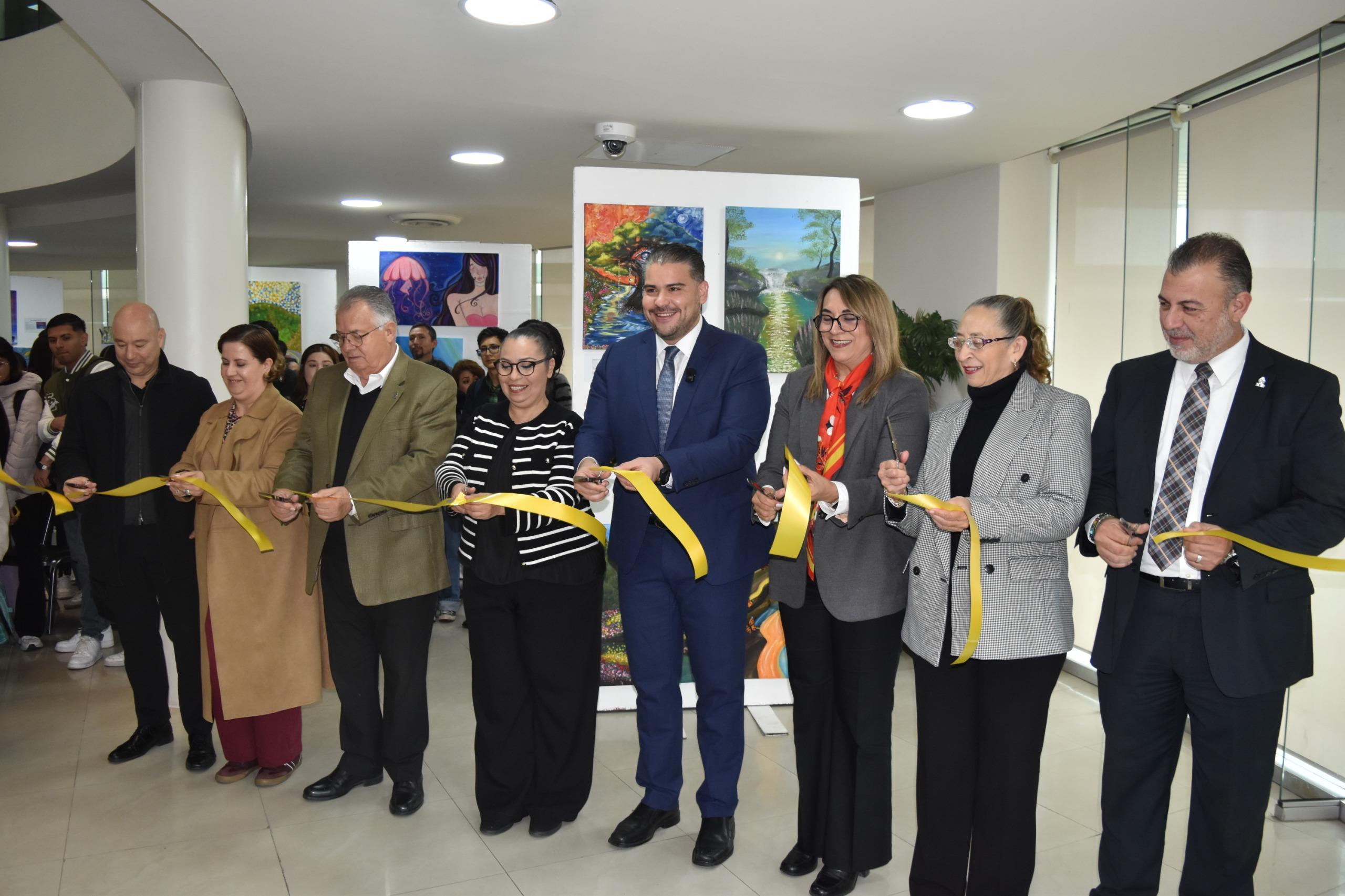 FACDyC inaugura exposición artística “Fluyendo”